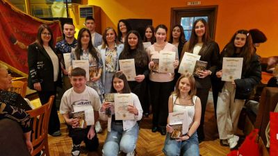 СЕЛЕН АДЕМ ОТ ОУ "ХРИСТО СМИРНЕНСКИ" С ПЪРВО МЯСТО В ОБЩИНСКИ ЛИТЕРАТУРЕН КОНКУРС  2